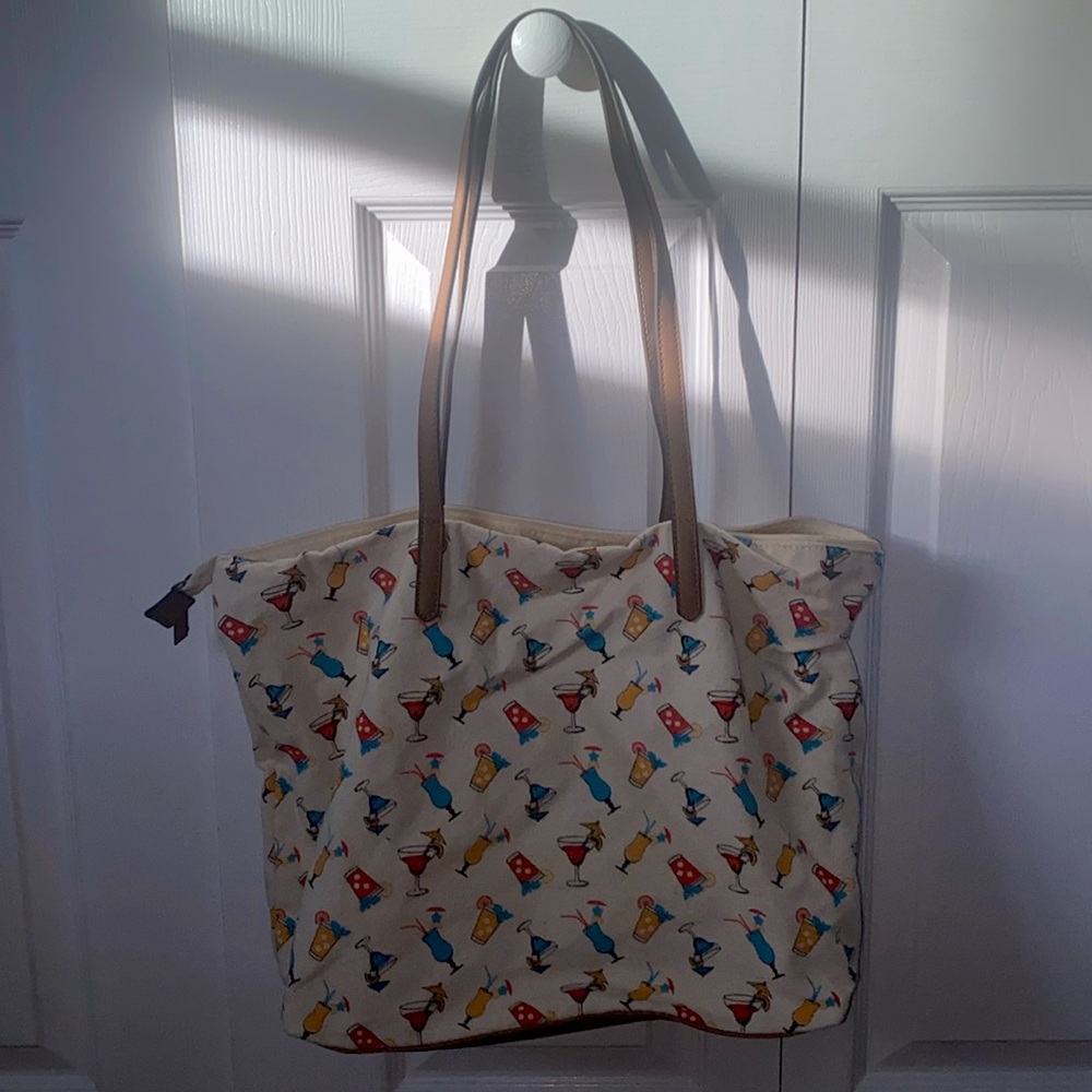 Vacation tote bag